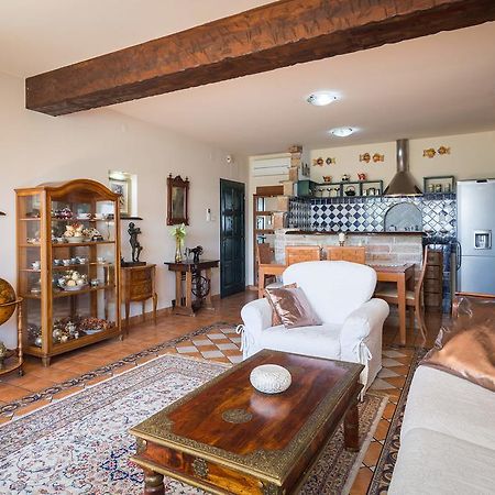 Villa Em Trogir Bagian luar foto