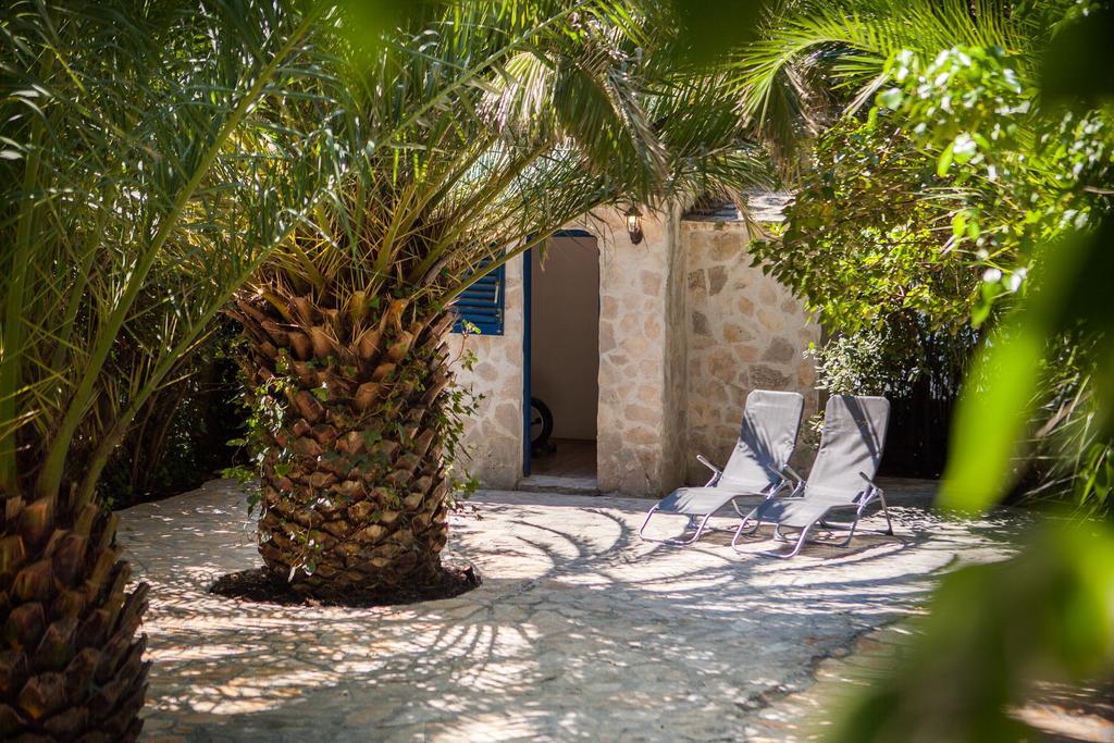 Villa Em Trogir Bagian luar foto