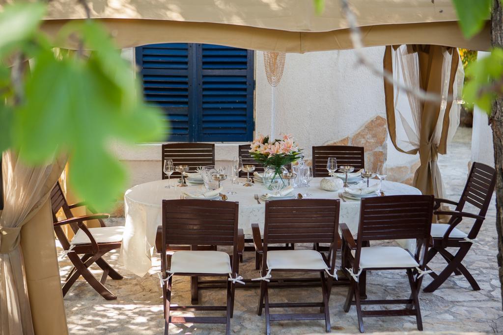 Villa Em Trogir Bagian luar foto